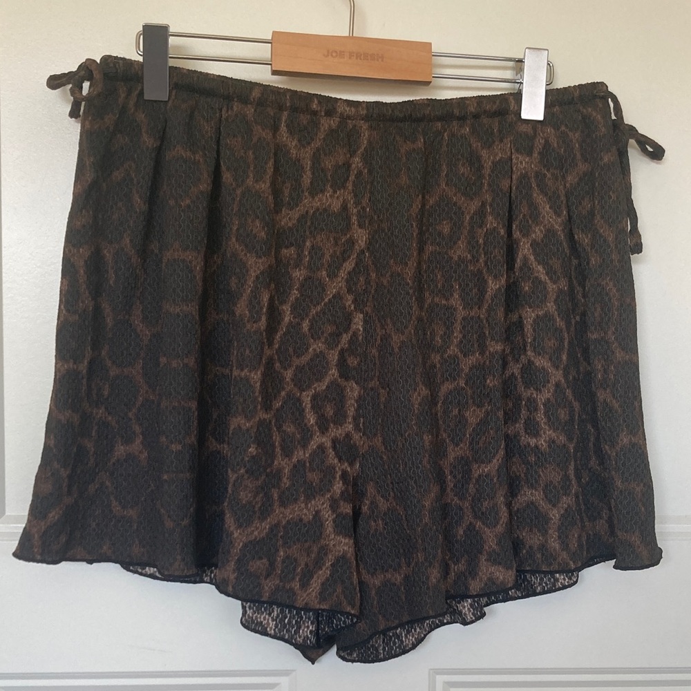 H&M Leopard Shorts